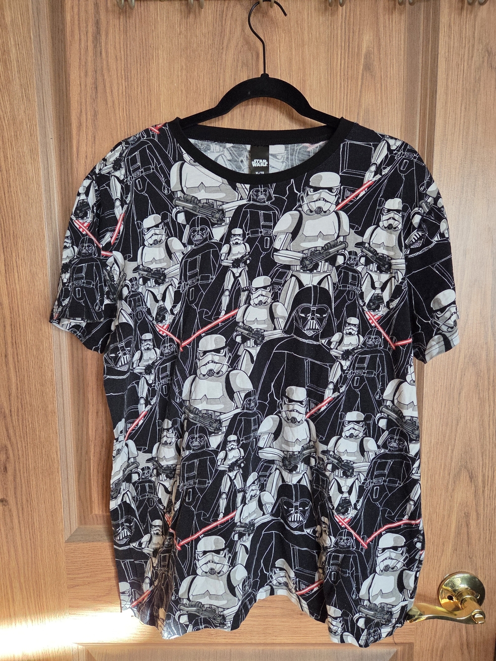 Loungefly Star Wars Black Stormtrooper & Darth Vader All-Over Tee Size XL